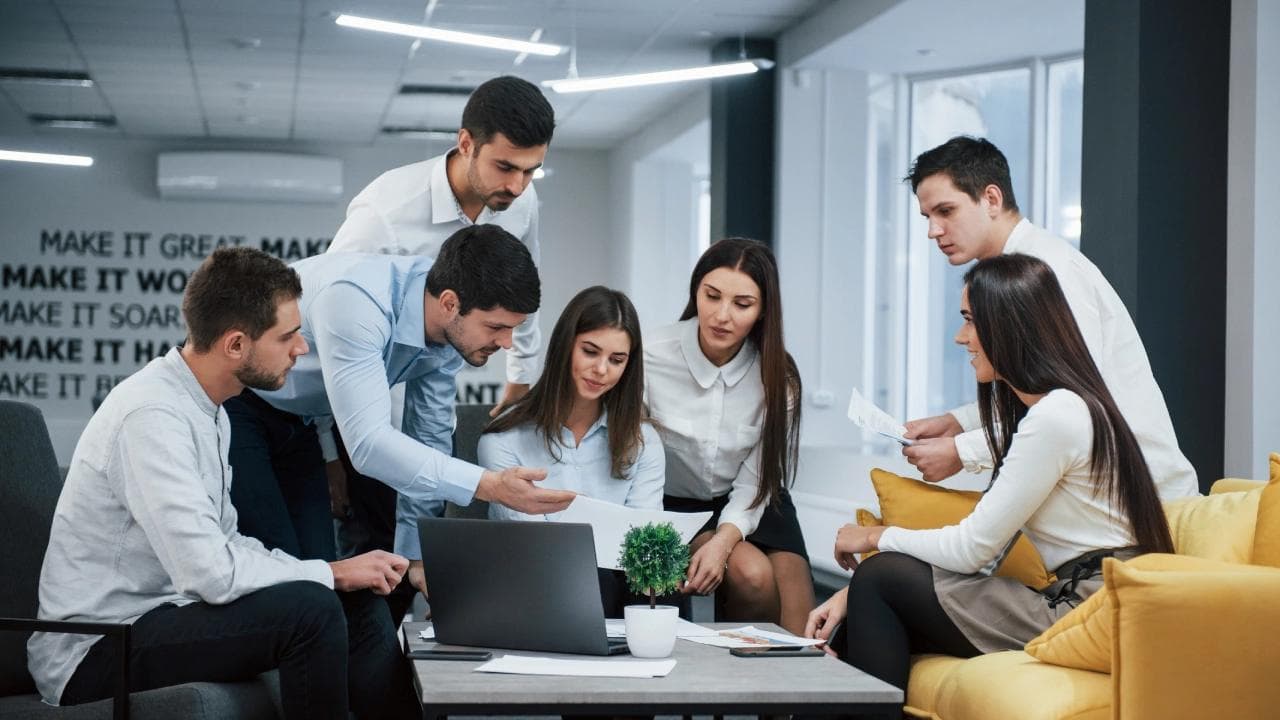 Building a Modern B2B Sales Tech Stack: CRM, Engagement & Data